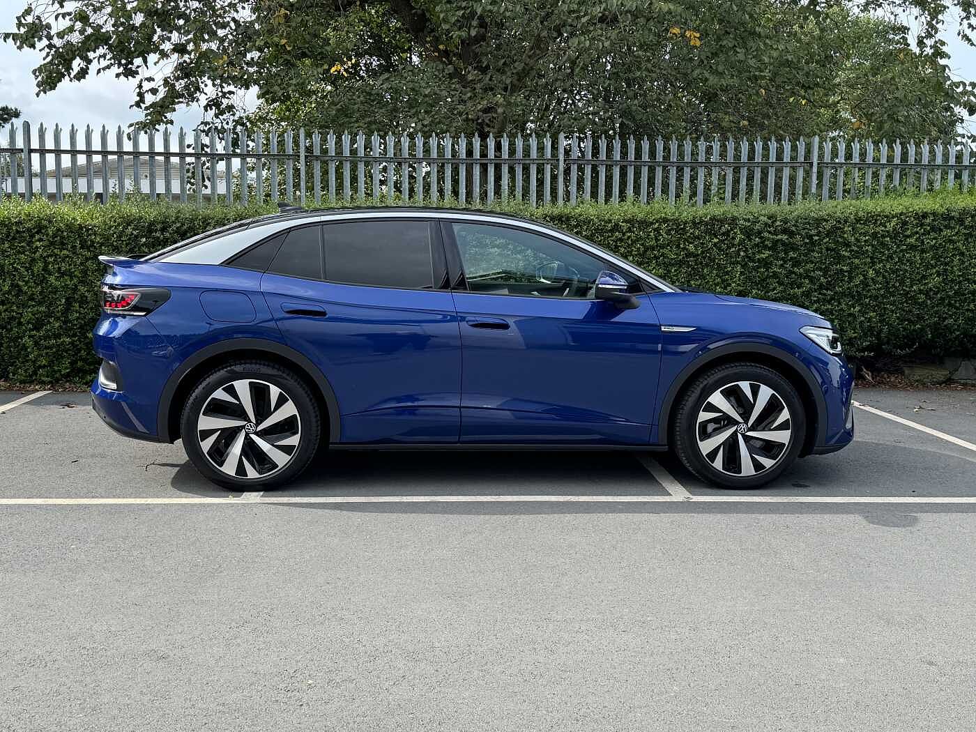 Volkswagen ID.5 Style 77kWh Pro Performance 204PS Automatic *20' Alloys/Swivel Tow Bar*